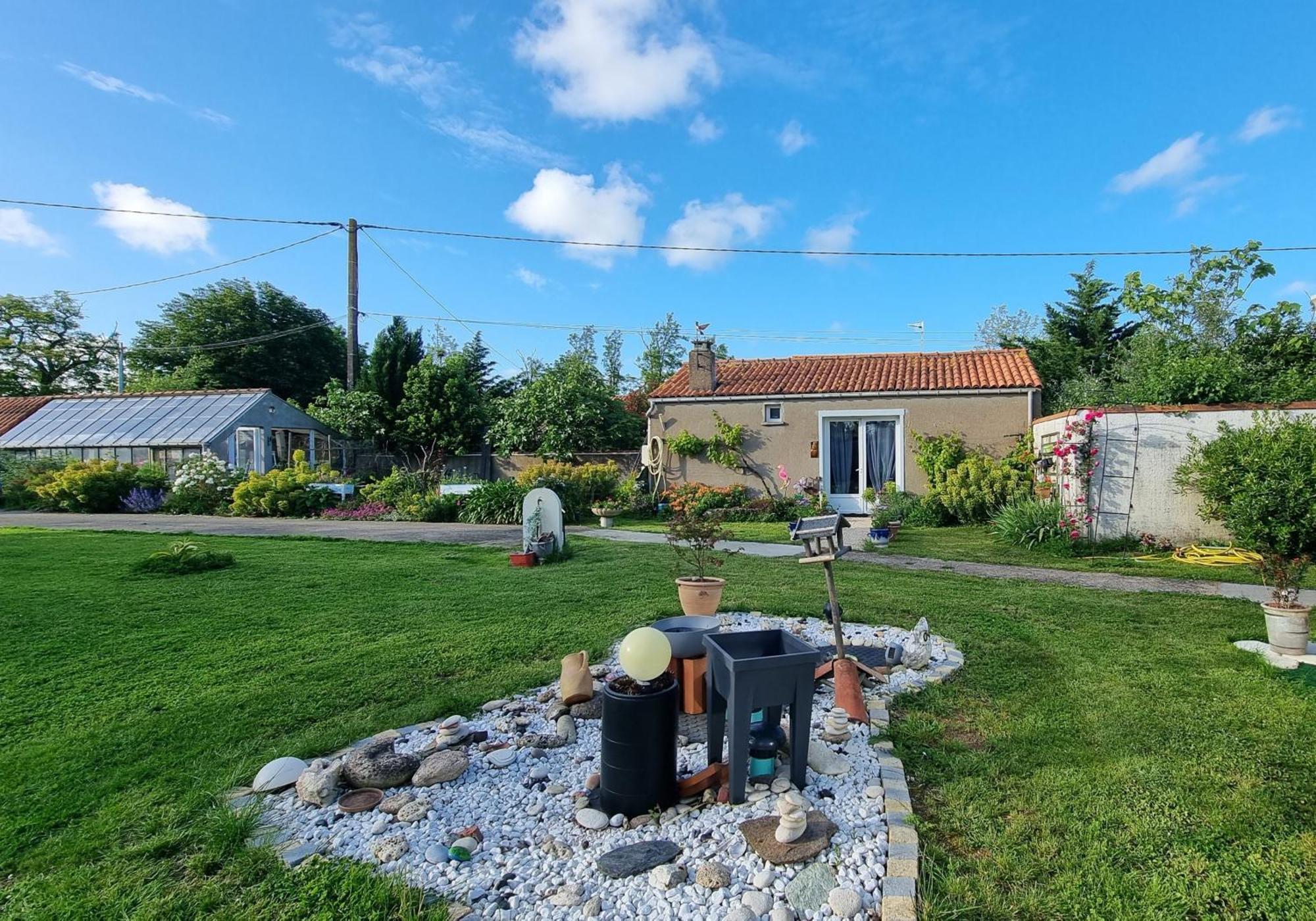 Bed and Breakfast Brigitte Et Franck Triaize Esterno foto